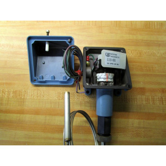 United Electric Controls E100 8BS 1530 Remote Temperature Switch E1008BS1530 - Used
