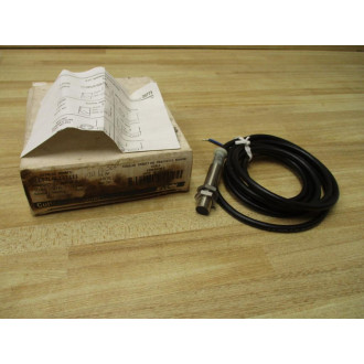 Cutler Hammer E57LAL12T111 Eaton Proximity Switch