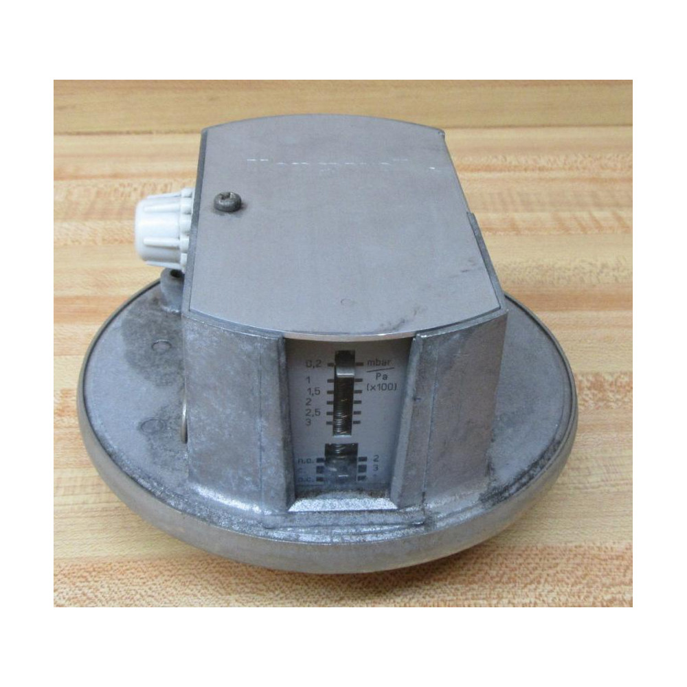 Honeywell C6045D-1043 Pressure Switch C6045D1043 - New No Box