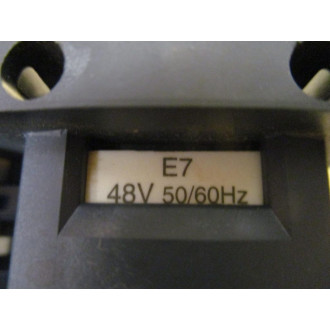 Schneider Electric CAD50E7 Telemecanique Relay - New No Box