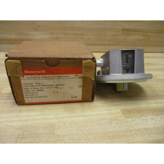 Honeywell C6045D 1050 1 AirGas Pressure Switch C6045D10501
