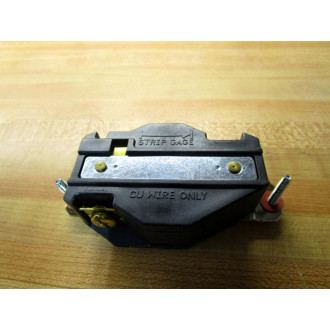 Bryant 70620FR Locking Receptacle