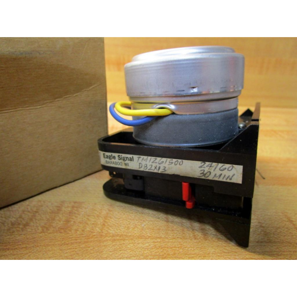 Eagle Signal TM1Z61500 Repeat Cycle Timer 24160 D82X13