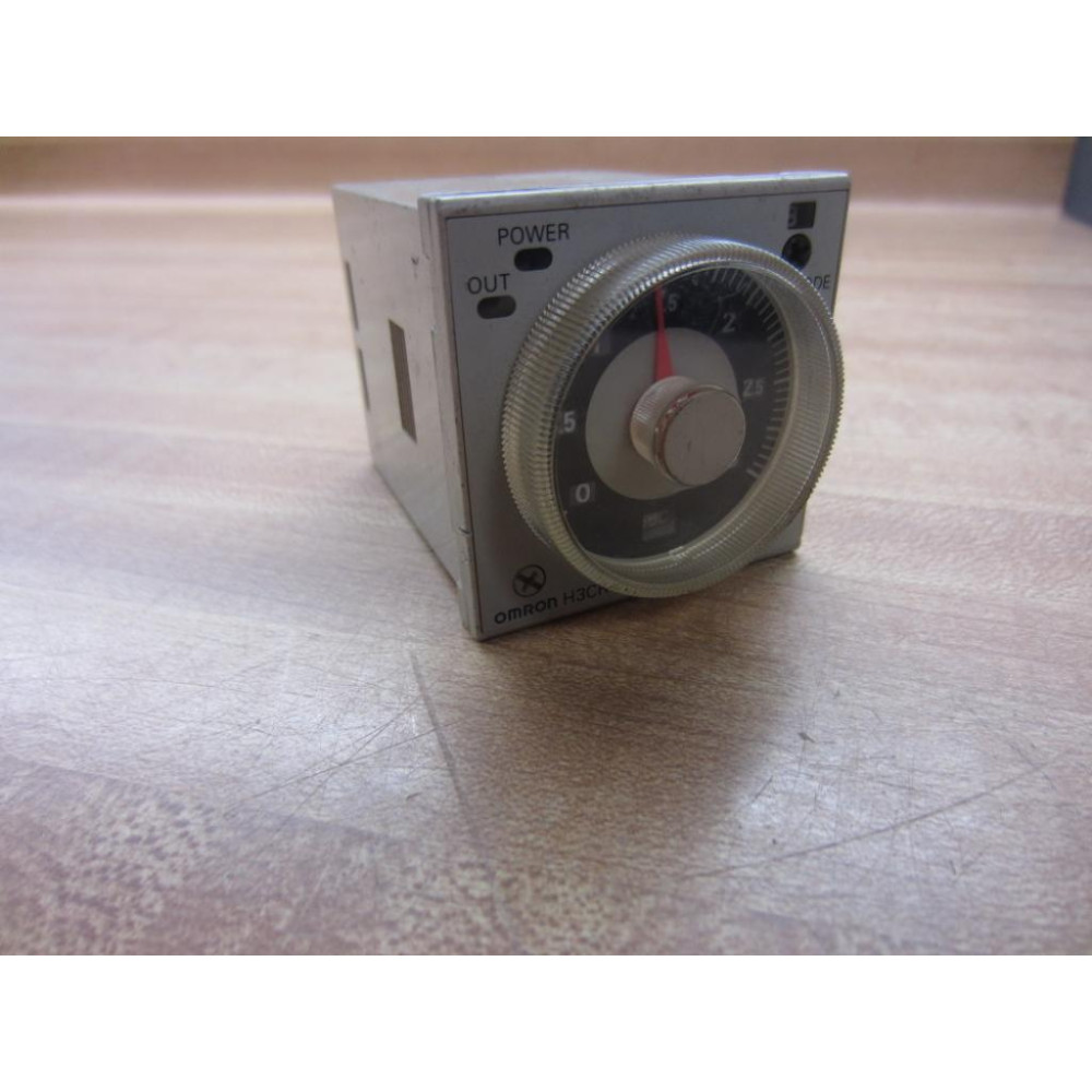 Omron H3CR-A Timer H3CRA 0.05S-300H - New No Box