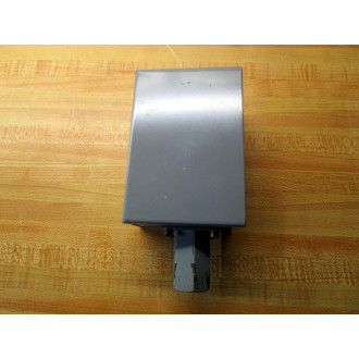 Allen Bradley 836 Pressure Switch Straight Pipe ConnectionMissing Screw - Used