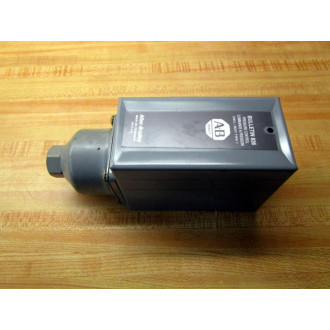 Allen Bradley 836 Pressure Switch Missing Screw - Used