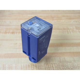 Square D XUC8AKSNM12 Telemecanique Photoelectric Sensor Blue - New No Box
