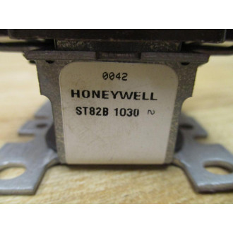 Honeywell ST82 B 1030 Time Delay Relay ST82B1030
