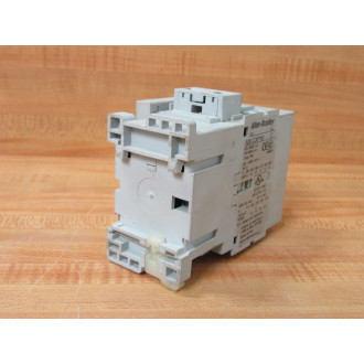 Allen Bradley 100-C30*00 Relay 100C3000 100-C30D00 - Used
