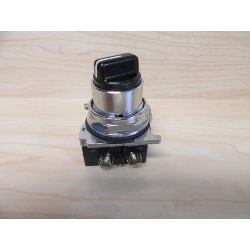 Cutler Hammer Eaton 10250T20KB Selector Switch - New No Box