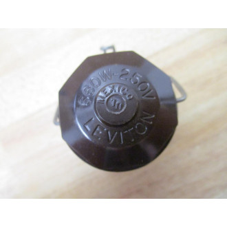 Leviton 167 Pin-Type Lampholder (Pack of 25)