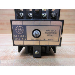 General Electric CR120B D03041 GE Relay CR120B D030 - Used