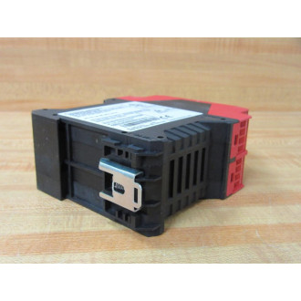 Schneider XPSECPE5131P Safety Module Relay 837605