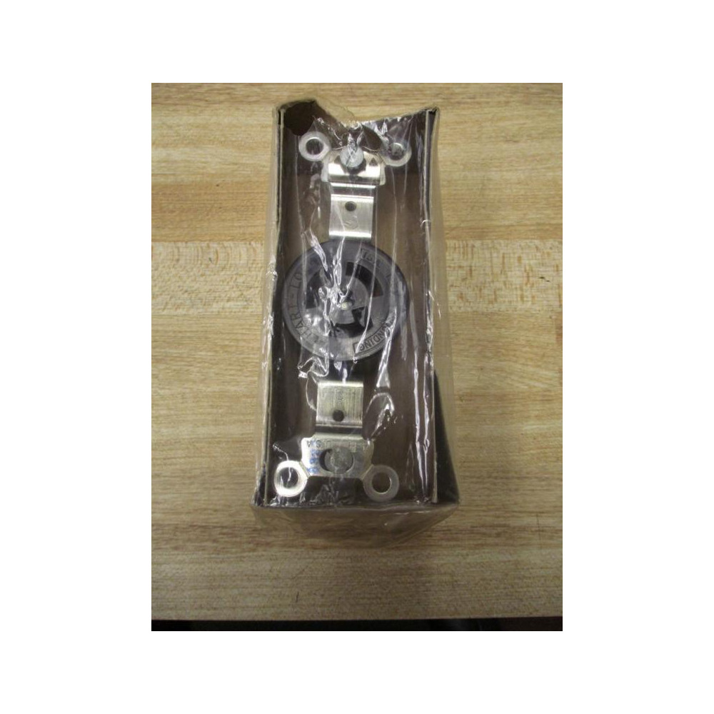 Leviton 4710 Locking Receptacle 515R