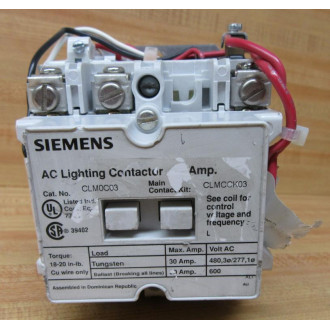 Siemens CLM0C03 Contactor W Chipped Housing - Used