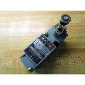 Cutler Hammer E50SN Eaton Limit Switch Body E50 WE50DN1 (1) Roller - Used