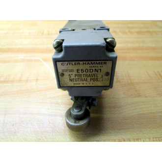 Cutler Hammer E50SN Eaton Limit Switch Body E50 WE50DN1 (1) Roller - Used