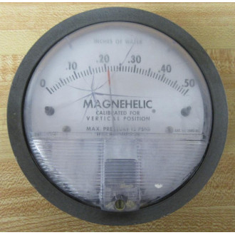 Dwyer 2000-0 C Differential Pressure Gage 20000C Cracked - Used Dwyer 2000-0 C Differential Pressure Gage 20000C Cracked - Used
