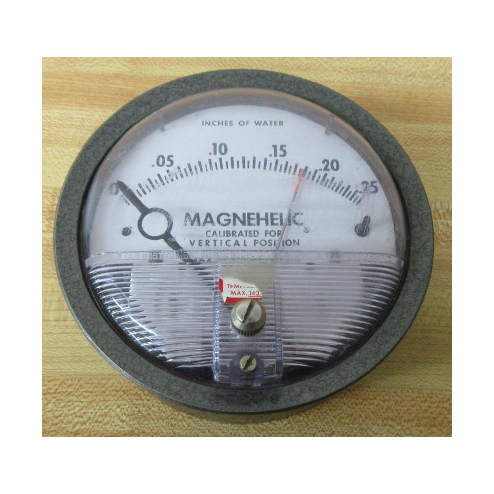 Magnehelic 2000-00C Pressure Gauge 200000C WO Hose - Used