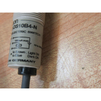 Omron E3F2-DS10B4-N 2M Photoelectric Switch E3F2DS10B4N2M
