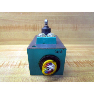 Allen Bradley 802M-KTY12NF Limit Switch WRoller 802MKTY12NF - Used