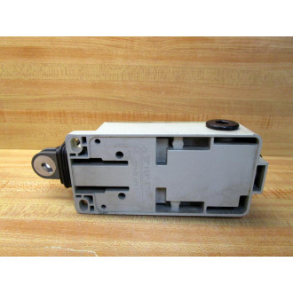 Telemecanique XY2-CH13150HZ Selector Switch XY2-CH - Used