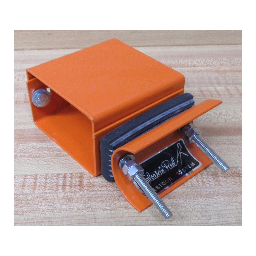 Gleason Reel Hubbell C40-F02-0502T-Z-S Tow Trolley C40F020502TZS WO Roller Assy - New No Box