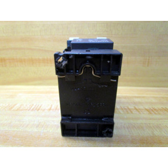 Siemens 3RT1026-1B-4 Contactor 3RT10261B4 G02050*E03* - Used