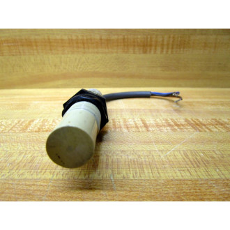 Omron E2K-X8ME1 Capacitive Proximity Switch E2KX8ME1 - Used