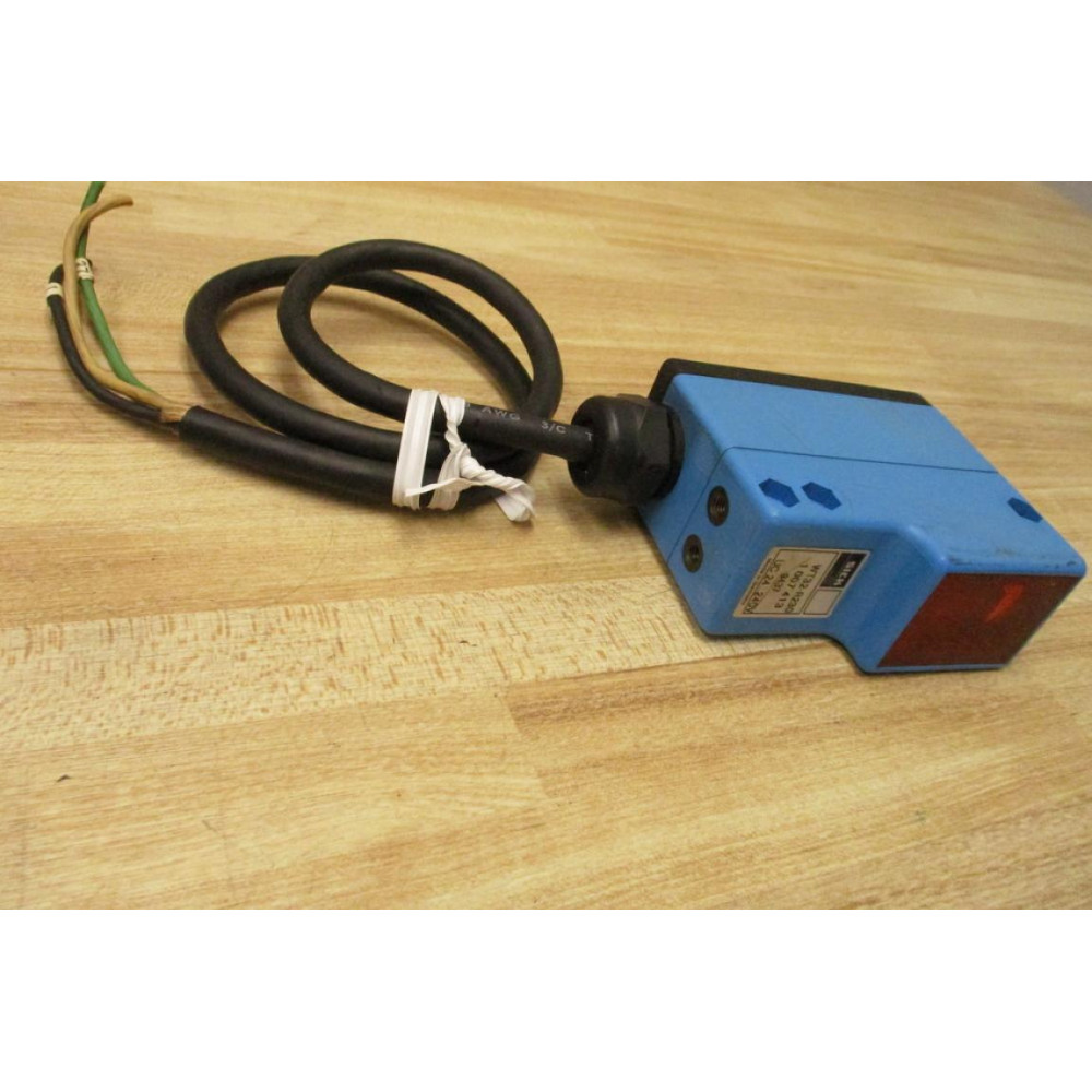 Sick WT32-R230 Photoelectric Sensor 1 007 413 - Used