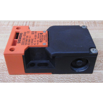 Siemens 3SE2 243-0XX40 Interlock Switch 3SE22430XX40 - New No Box