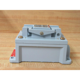 Allen Bradley 800S-2SA7 Push Button Motor Starter Switch 800S2SA7