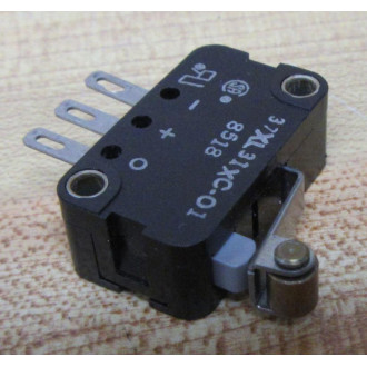Micro Switch 37XL31XC-01 Snap Switch 37XL31XC01 WRoller Lever - New No Box