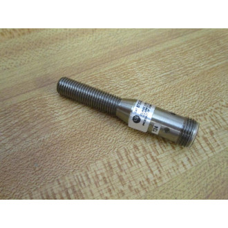 Allen Bradley 872C-D2NP8-D4 Proximity Sensor 872CD2NP8D4 - New No Box