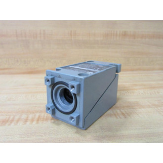 Allen Bradley 802T-FP Oiltight Limit Switch 802TFP - Used