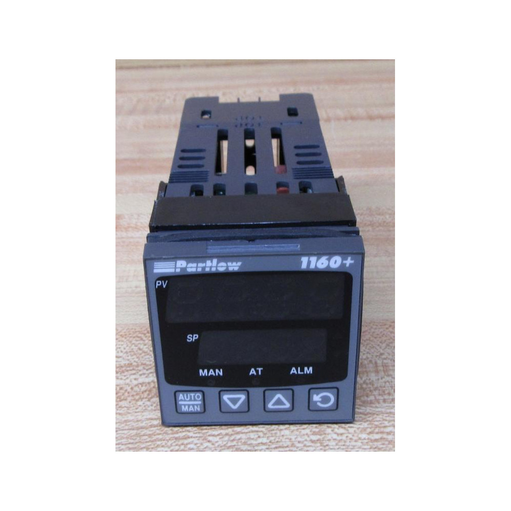 Partlow P11601100AA Temperature Controller - New No Box
