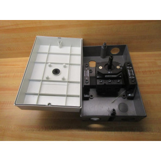 Salzer H408 Disconnect Switch WEnclosure H408-41300-177N4 - Used