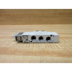 SMC SY5120-5LZE-C6 Solenoid Valve SY51205LZEC6 - Used