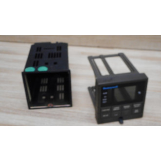 Honeywell UDC3000 Temperature Controller VERSA-PRO Enclosure Only - Used