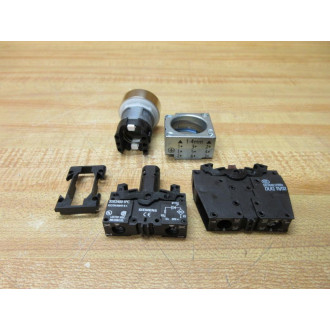 Siemens 3SB3647-0AA41-0PA0 Green 3SB36470AA410PA0 Complete
