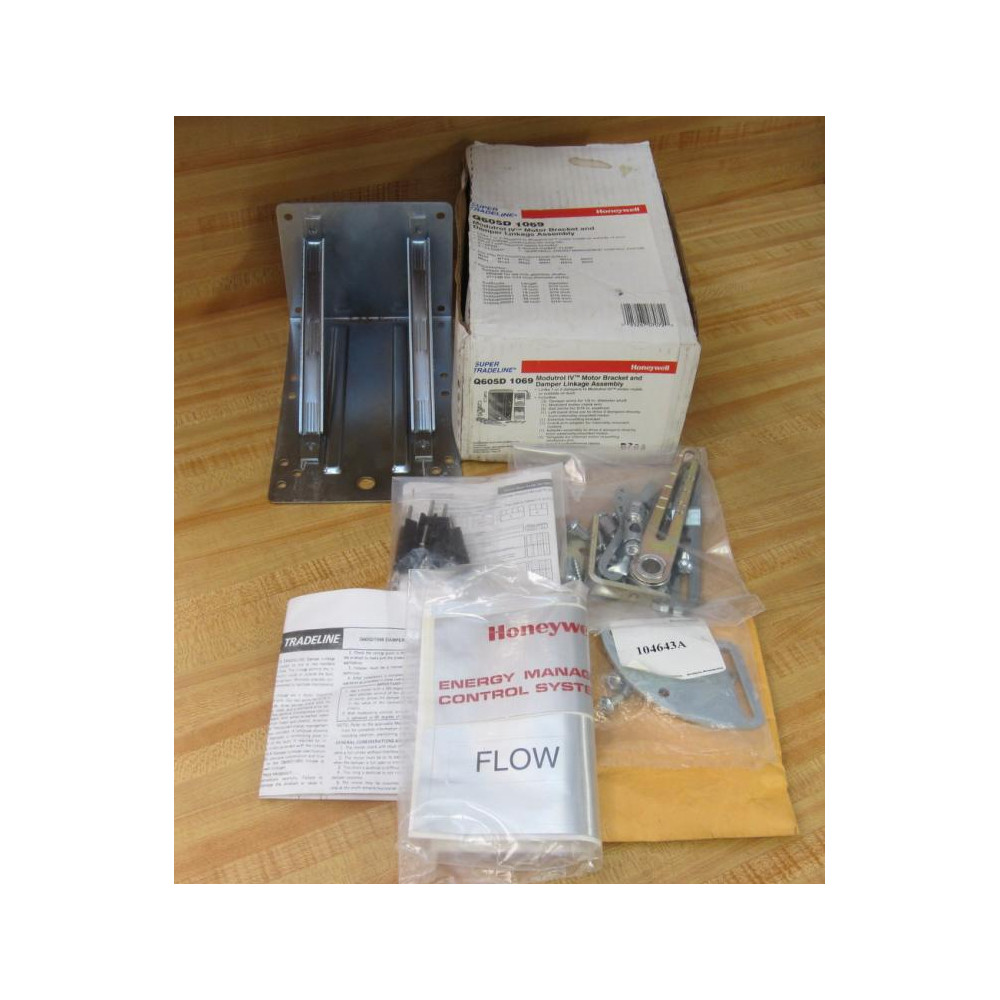 Honeywell Q605D 1069 Modutrol IV Motor Bracket and Damper Linkage Assy Honeywell Q605D 1069 Modutrol IV Motor Bracket and Damper Linkage Assy