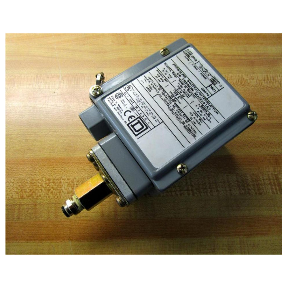 Square D 9012-GAW-5 Pressure Switch 9012GAW5 WAdapter - Used