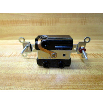 Hubbell 7582G Receptacle