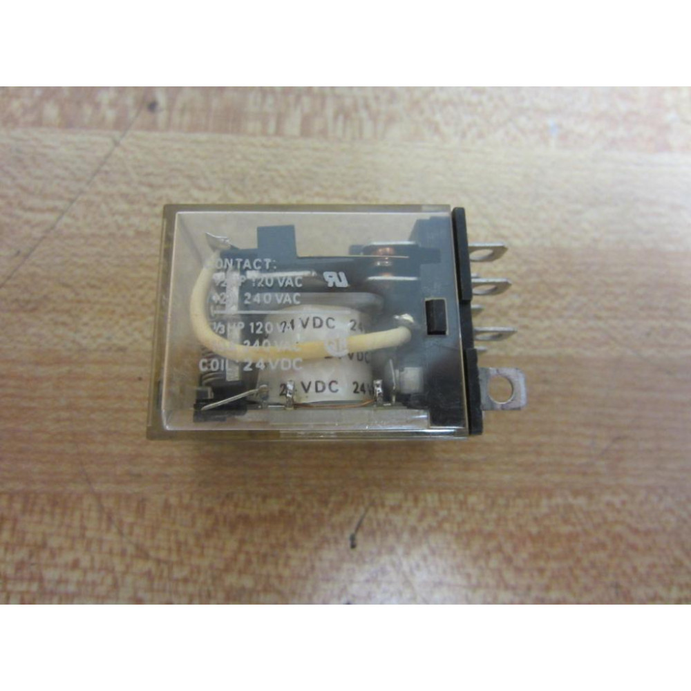 Omron LY2N Relay LY2N-24V DC Coil 24VDC - Used