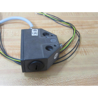 Euchner N1AR502-MC1690 Limit Switch N1AR502MC1690 Euchner N1AR502-MC1690 Limit Switch N1AR502MC1690