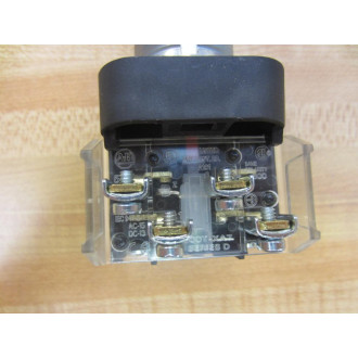 Allen Bradley 800T-FXMQH2GA7 Green Push-Pull Device 800TFXMQH2GA7