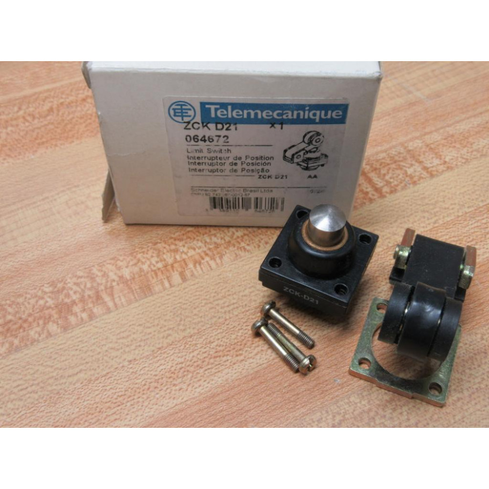 Telemecanique ZCK-D21 Limit Switch WLever Plunger 64672 WO 1 Screw Telemecanique ZCK-D21 Limit Switch WLever Plunger 64672 WO 1 Screw