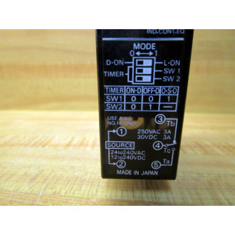 Omron E3JM-R4M4T-US Photoelectric Sensor E3JMR4M4TUS Cracked Housing - Used