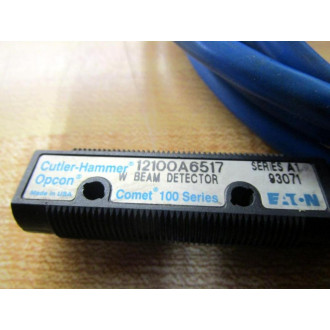 Cutler Hammer 12100A6517 Thru-Beam Photoelectric Sensor Blue - Used