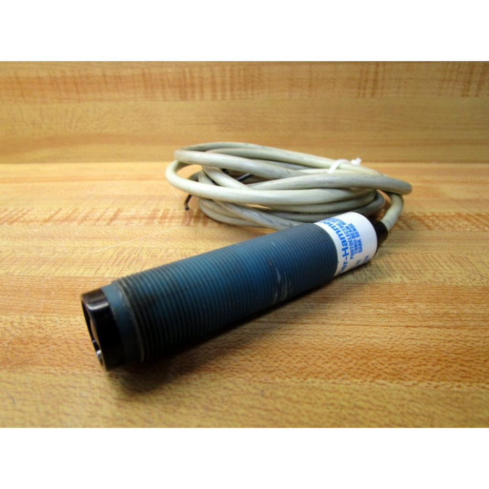 Cutler Hammer E58CAL18A2C2 Photoelectric Sensor - Used